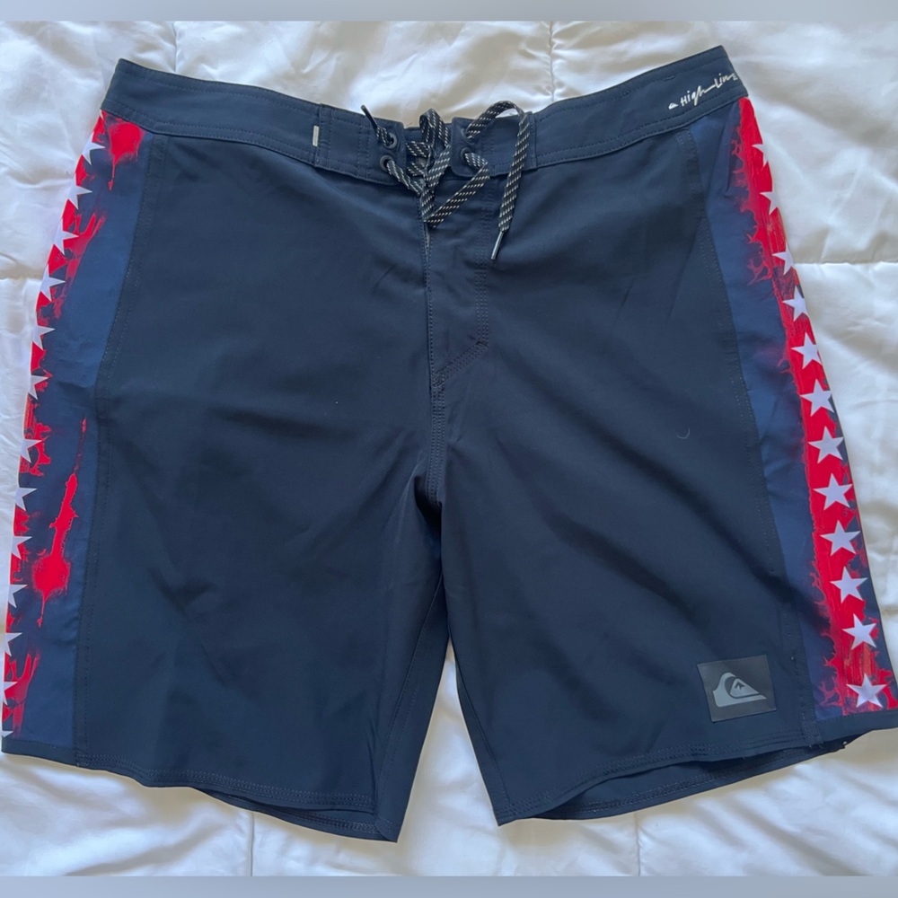 Quiksilver Men’s American Boardshorts Size 34